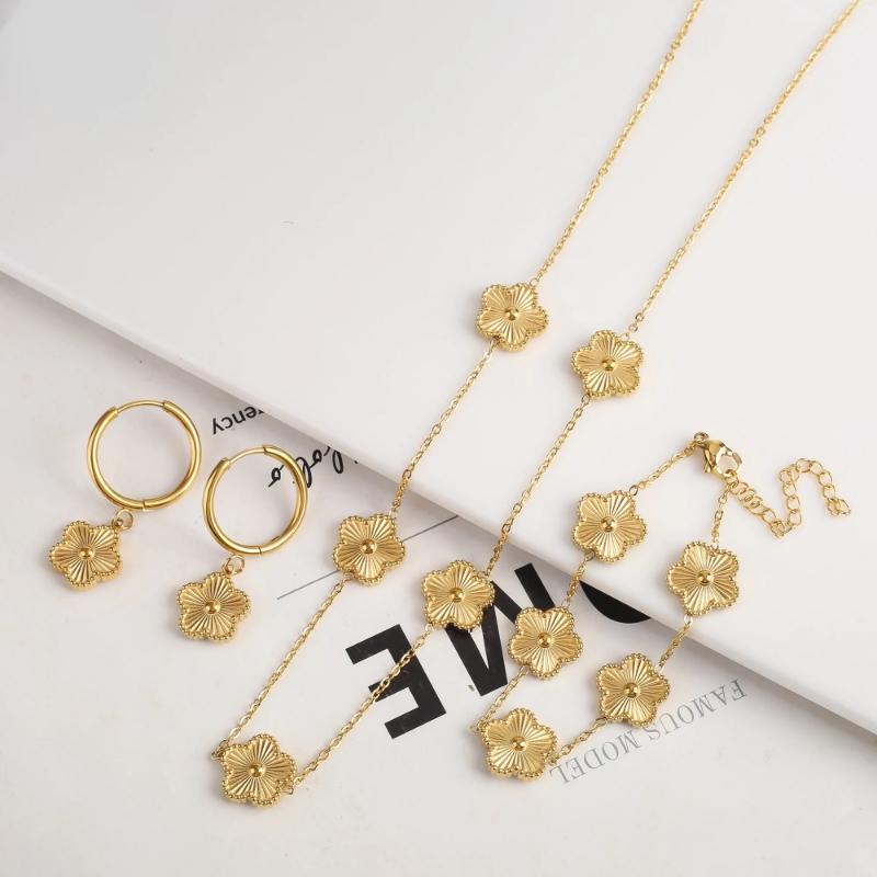 Floral Stainless Steel Jewelry Set – , Includes Stud Earrings, Bracelet, and Necklace – Non-Tarnish, Perfect Gift for Women