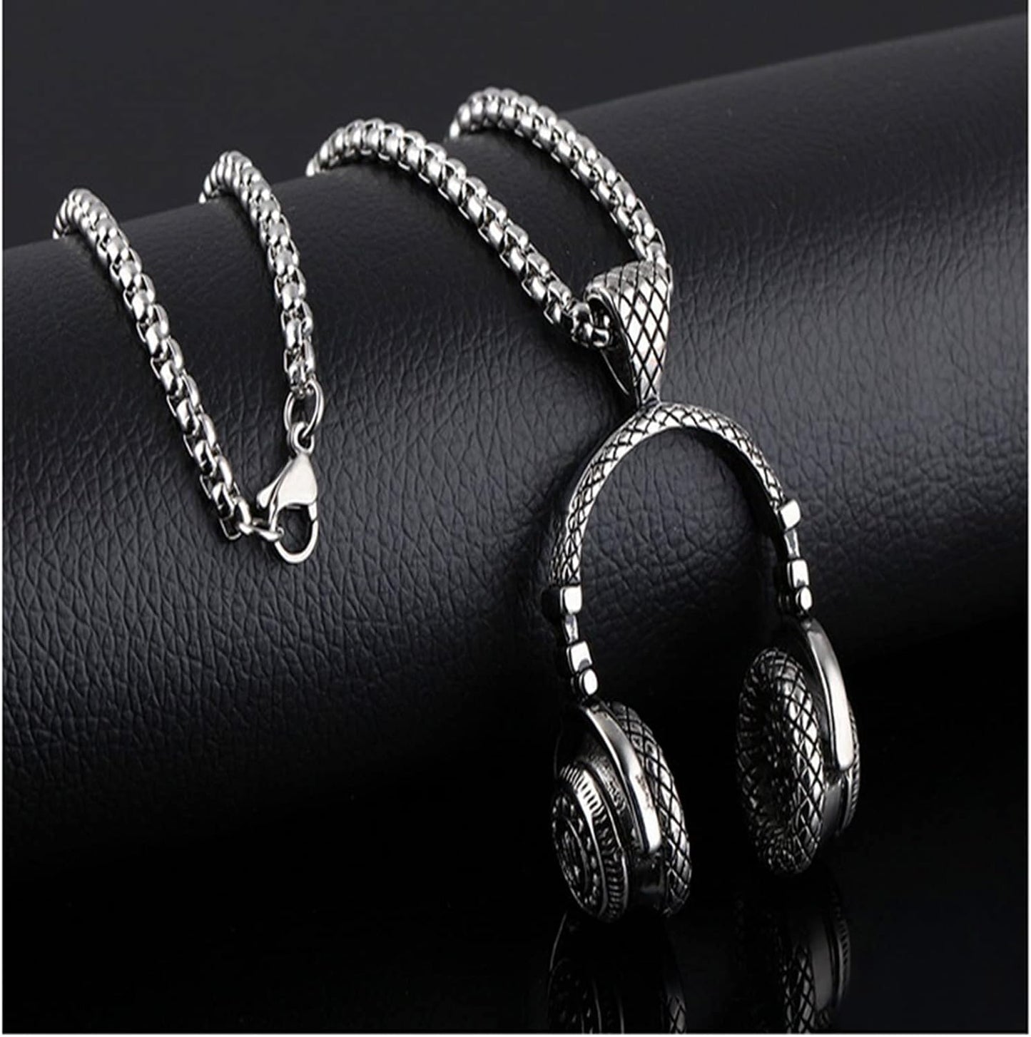 HN031:Hip-Hop Style Necklace, Music Earphone Earphone Pendant Necklace for Women and Men