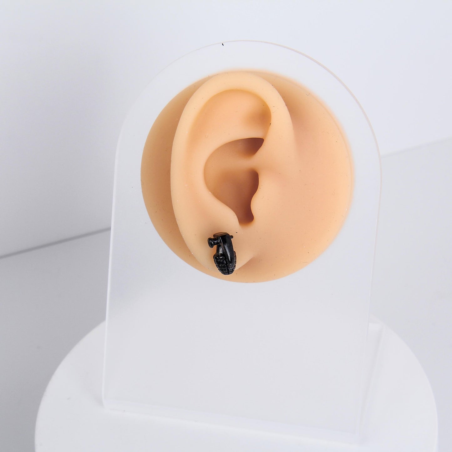 1 count/ Punk boom design stud,gothic earring, vintage Stud Earring with flat Back, –titanium stud, earlobe earring, Helix Cartilage Earring for Men and Women