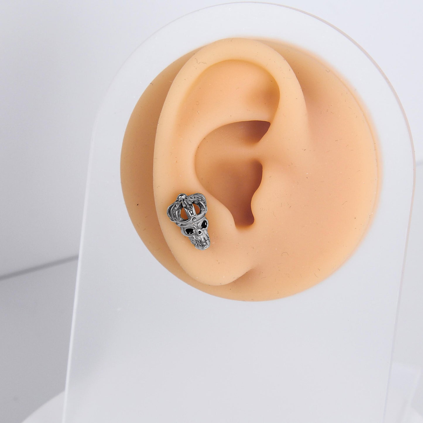 1 count/ Vintage King Crown Stud Earring - Single Earring, Punk Gothic Style, Flat Back, Titanium Stud, Ideal for Men and Women