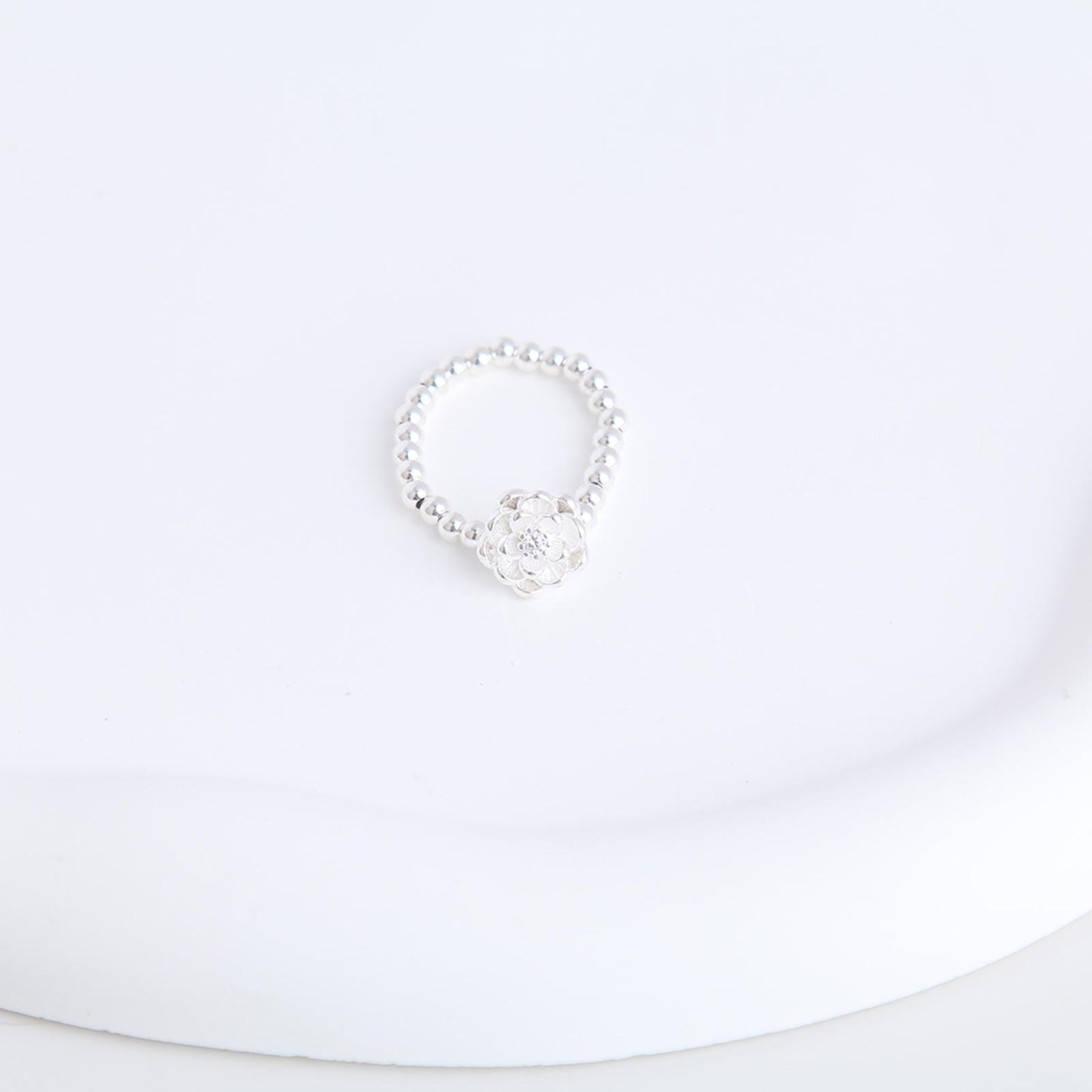 S925 Elegant White Lotus Charm Beaded Ring - Sterling Silver, Delicate Lotus Design, Pure and Graceful Fashion Accessory, Adjustable Ring for Women, Perfect Gift for Birthdays and Anniversaries