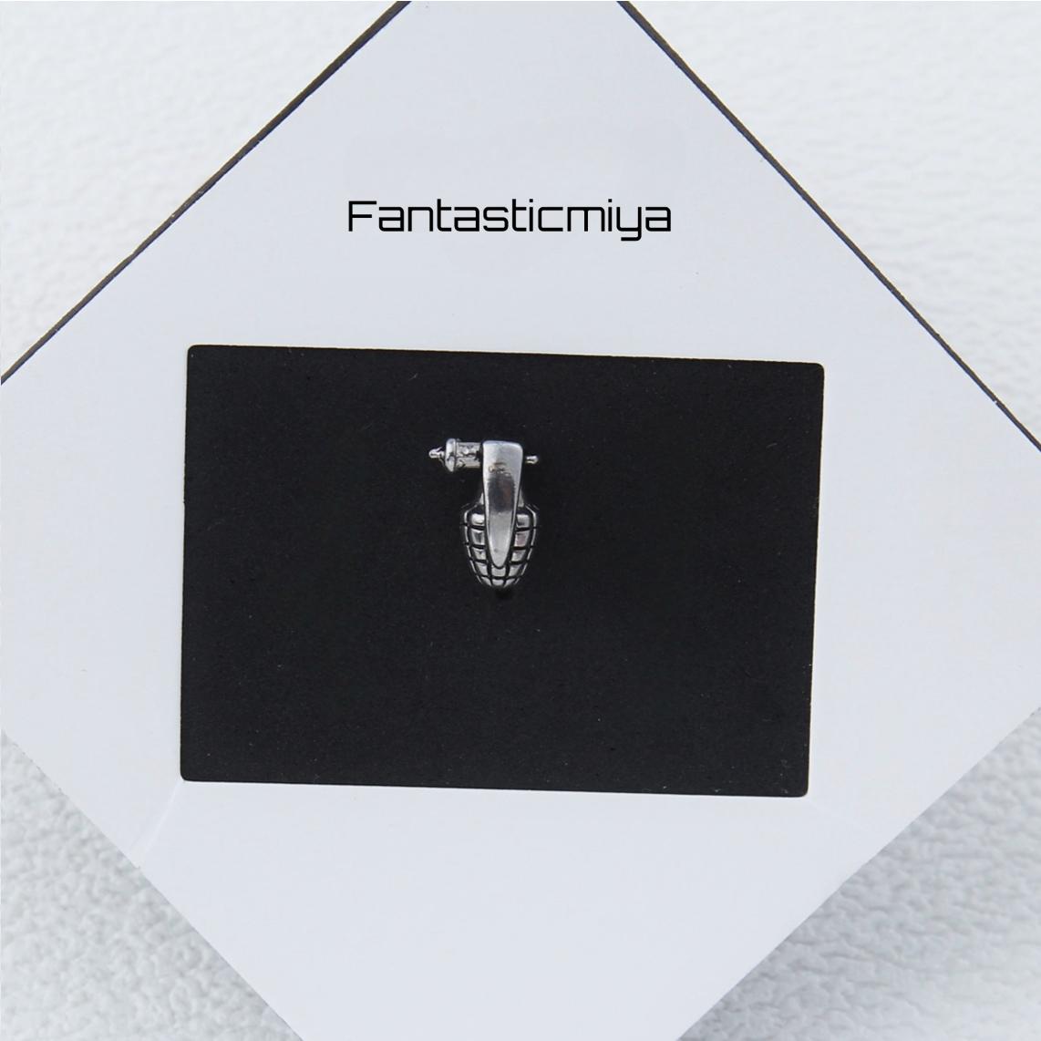 1 count/ Punk boom design stud,gothic earring, vintage Stud Earring with flat Back, –titanium stud, earlobe earring, Helix Cartilage Earring for Men and Women