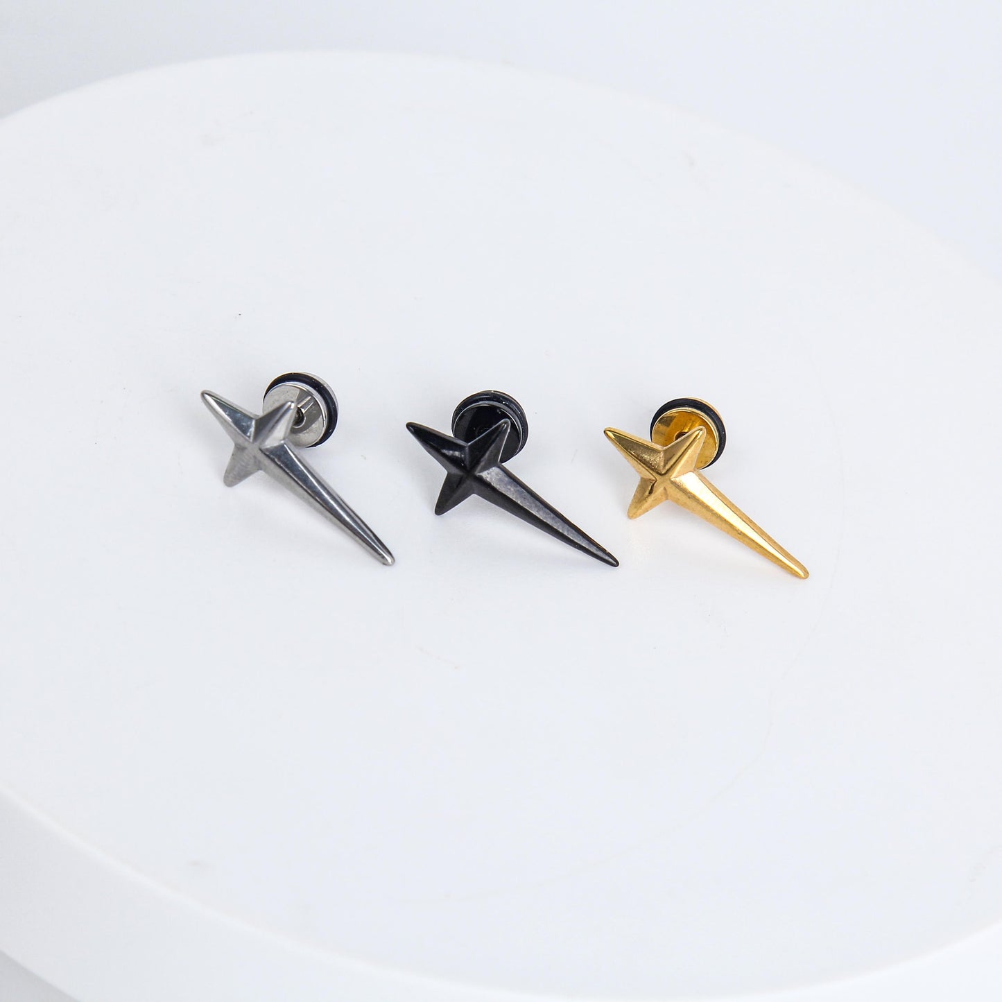 1 count/ Punk Gothic Star Stud Earring, Vintage Stud Earring with Flat Back –Titanium Stud, Earlobe Earring, Helix Cartilage Earring for Men and Women
