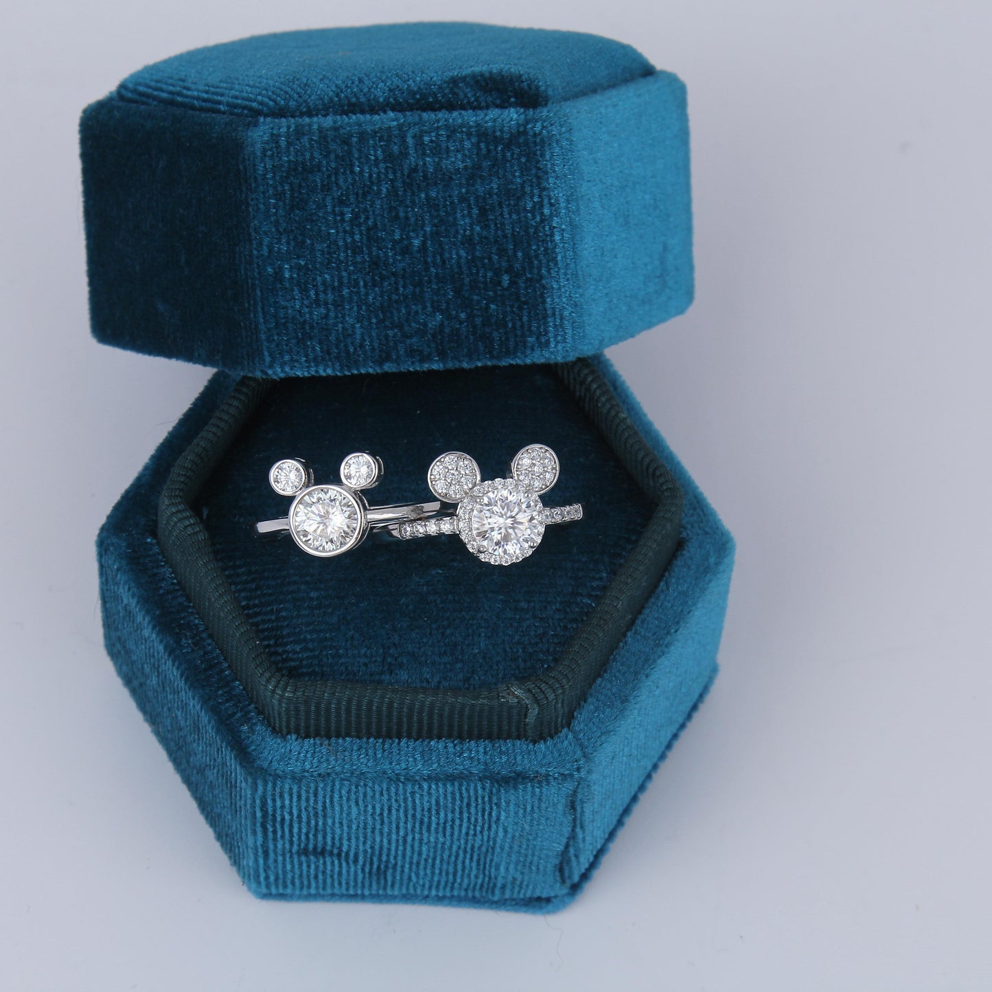 S925 Sterling Silver set for Women- 1-Carat Round Synthetic Moissanite, Adorable Bear Design, Promise Ring, Perfect for Anniversary Gift