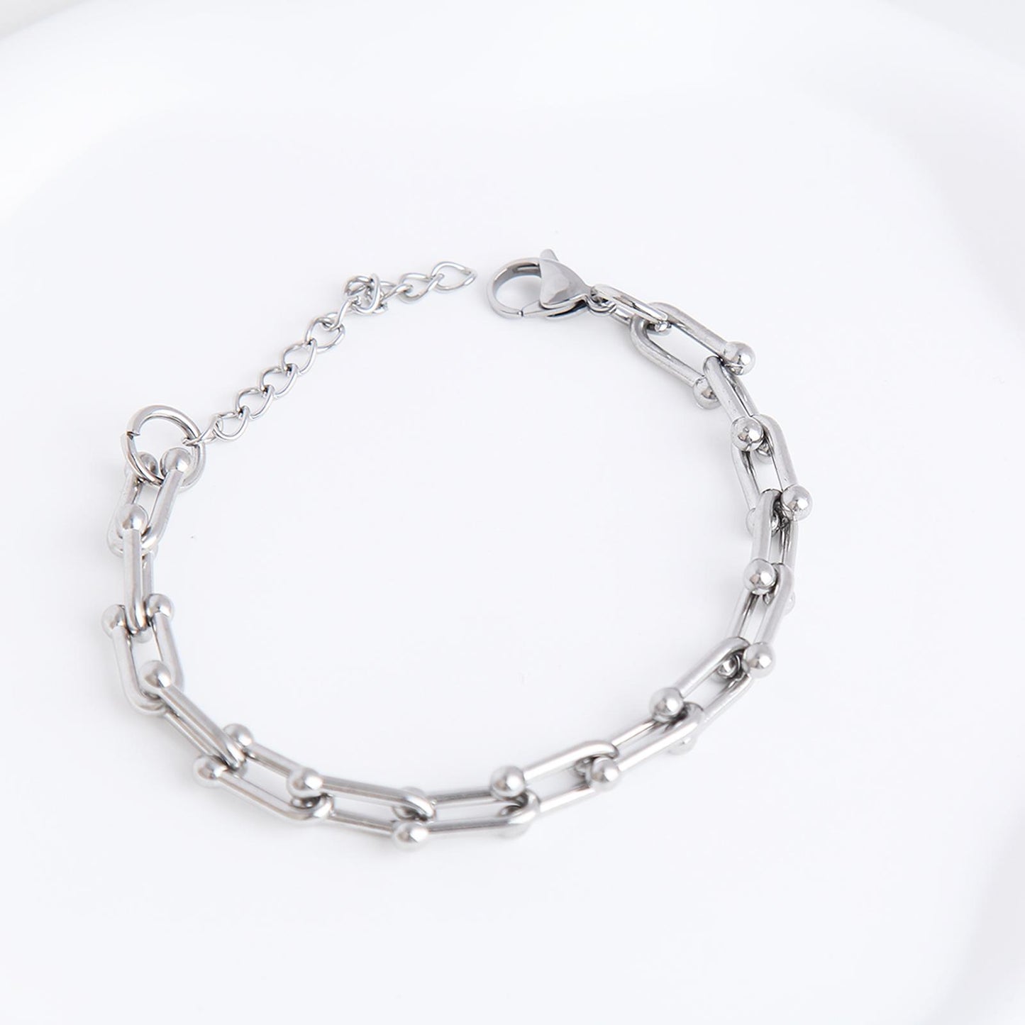 Stainless Steel Fashion Paperclip Chain Necklace for Woman – Minimalist Oval Link Design with Delicate Bead Accents, Modern and Elegant Jewelry for Everyday and Layering