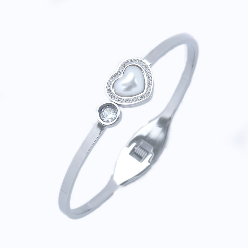 B51:Titanium Stainless Steel Heart Bangle Bracelet ,colour Not Fade, Waterproof ,Top Opening