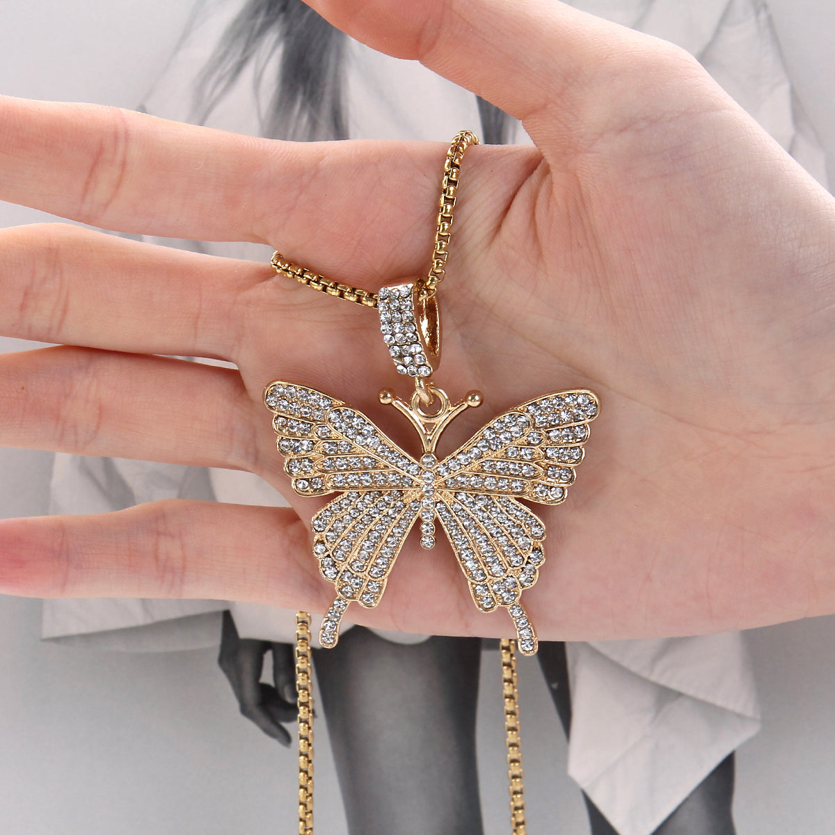 HN003:Hip-Hop Style Nice And High Quality Butterfly Necklace For Women And Men