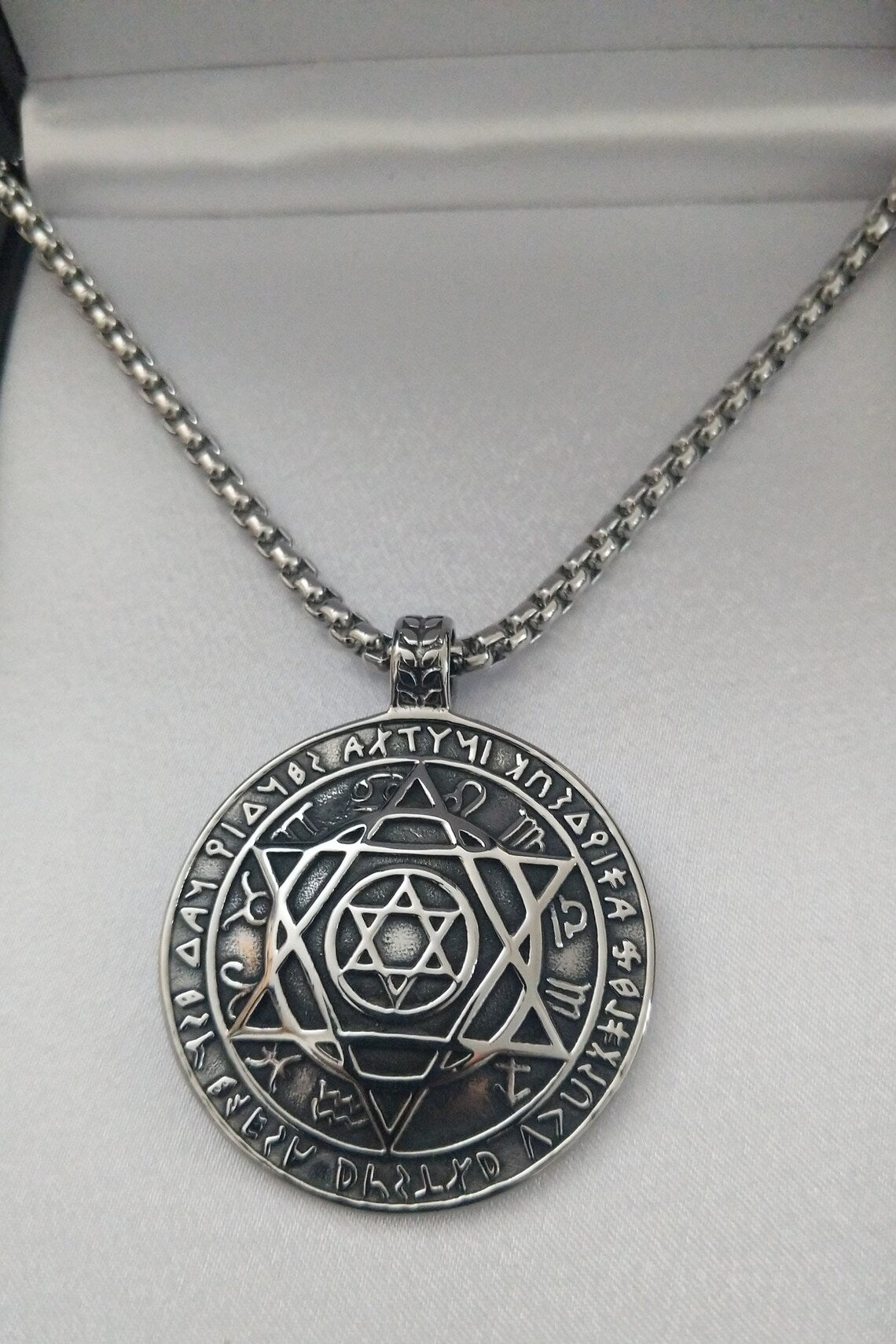 HN014:Hip-Hop Style Retro Hexagram Pendant Necklace for Women And Men