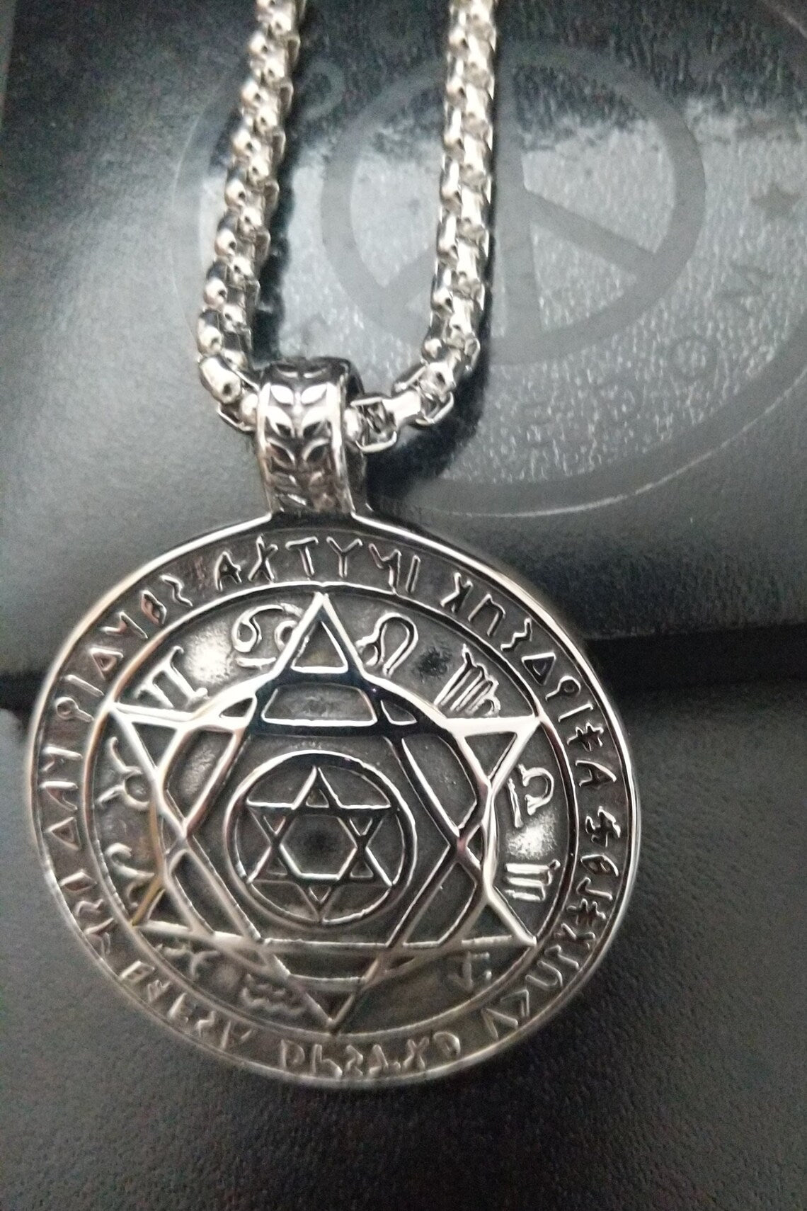 HN014:Hip-Hop Style Retro Hexagram Pendant Necklace for Women And Men
