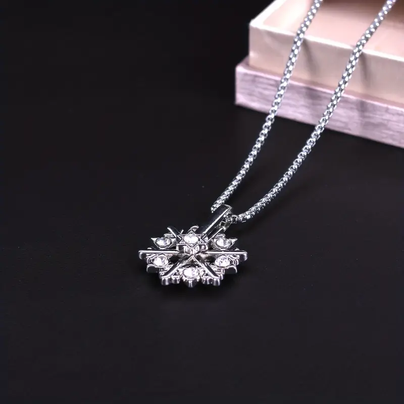HN015:Hip-Hop Style Necklace, Snowflake Pendant Necklace for Women And Men