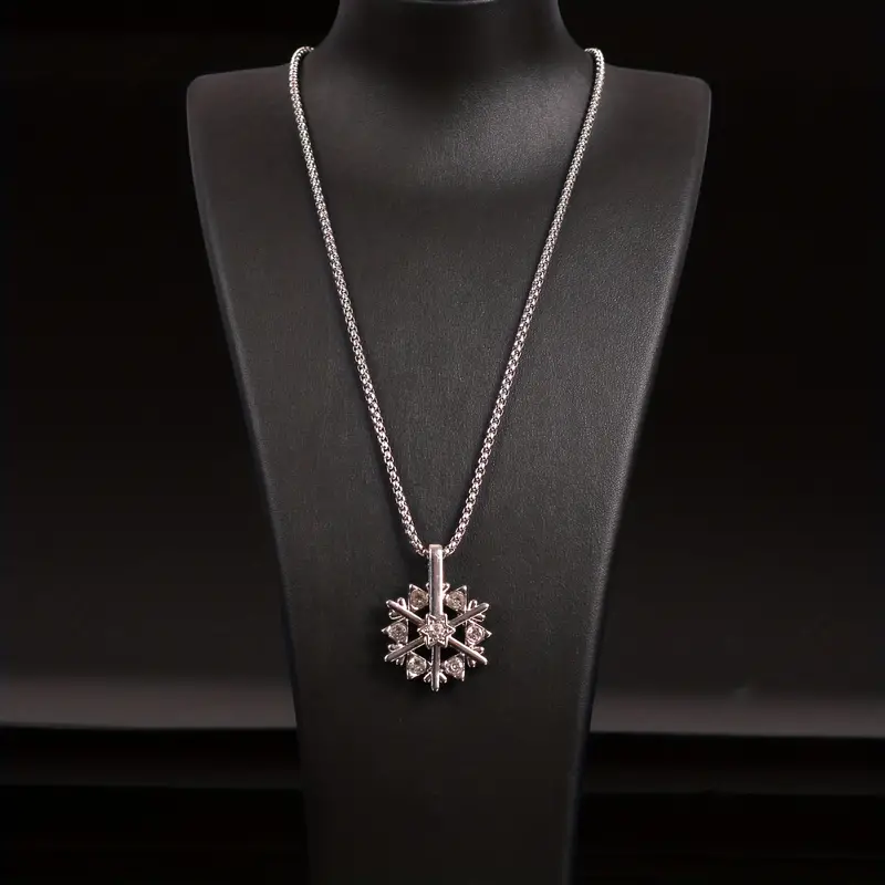 HN015:Hip-Hop Style Necklace, Snowflake Pendant Necklace for Women And Men