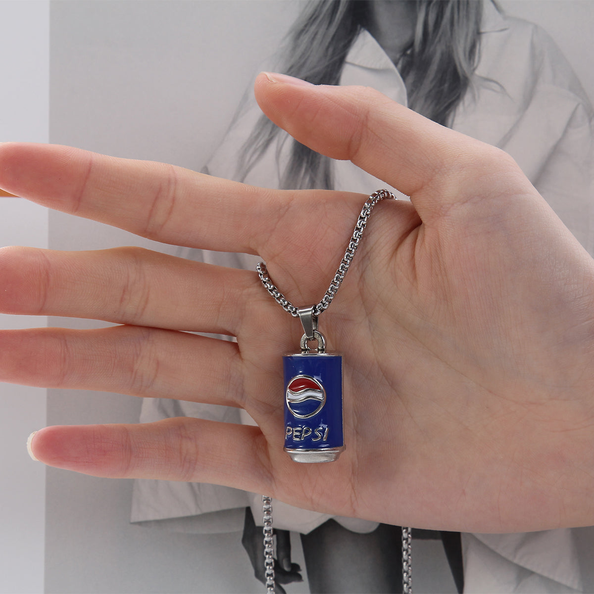 HN021:Hip-Hop Style 3D Enamel Cola Can Pendant for Women And Men