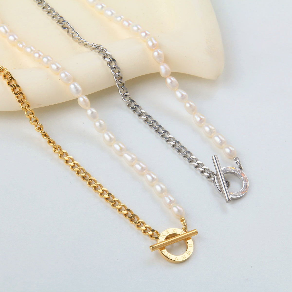 N018:Stainless Steel Lock And Pearl Pendant Necklace For Women And Men, Color Not Fade, Waterproof