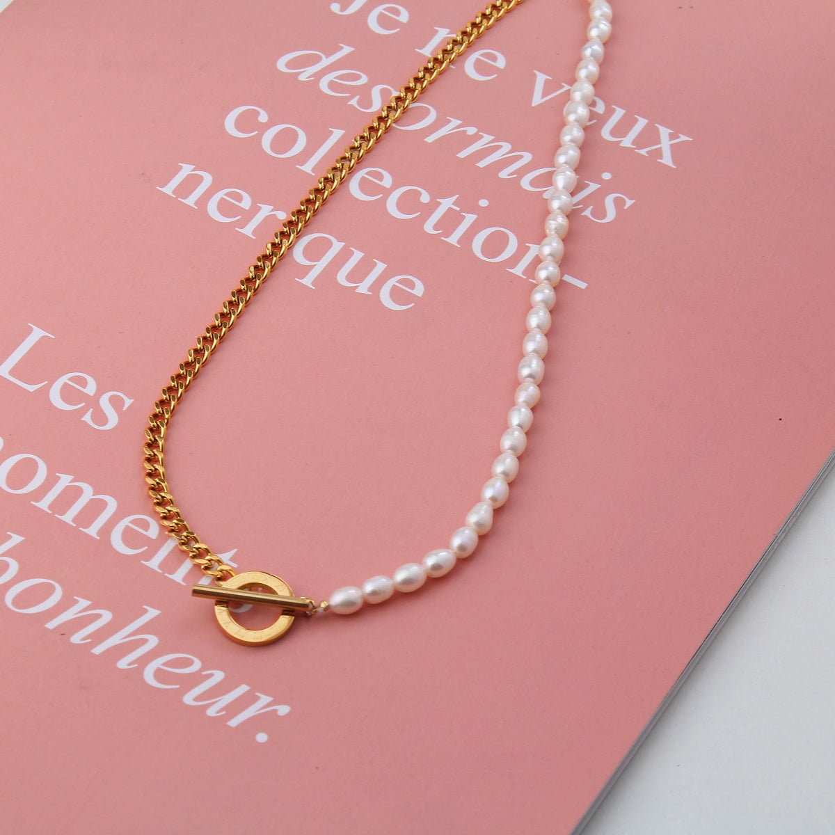 N018:Stainless Steel Lock And Pearl Pendant Necklace For Women And Men, Color Not Fade, Waterproof