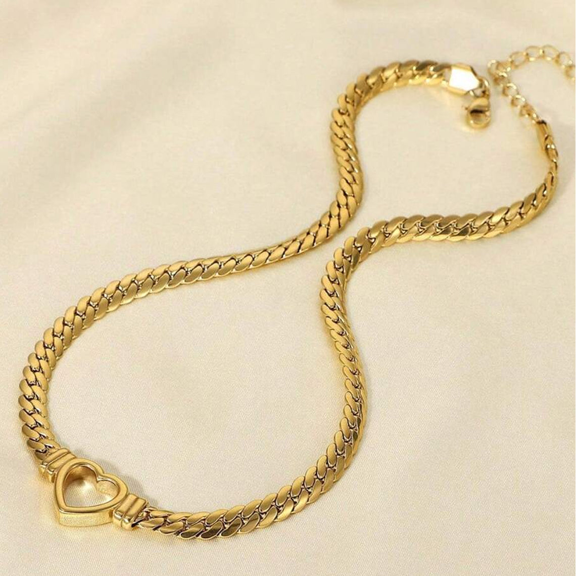 N024:Heart Shaped Titanium Steel Necklace For Women And Men, Color Not Fade, Waterproof