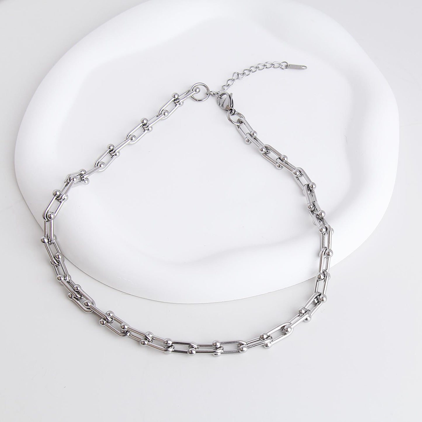 Stainless Steel Fashion Paperclip Chain Necklace for Woman – Minimalist Oval Link Design with Delicate Bead Accents, Modern and Elegant Jewelry for Everyday and Layering