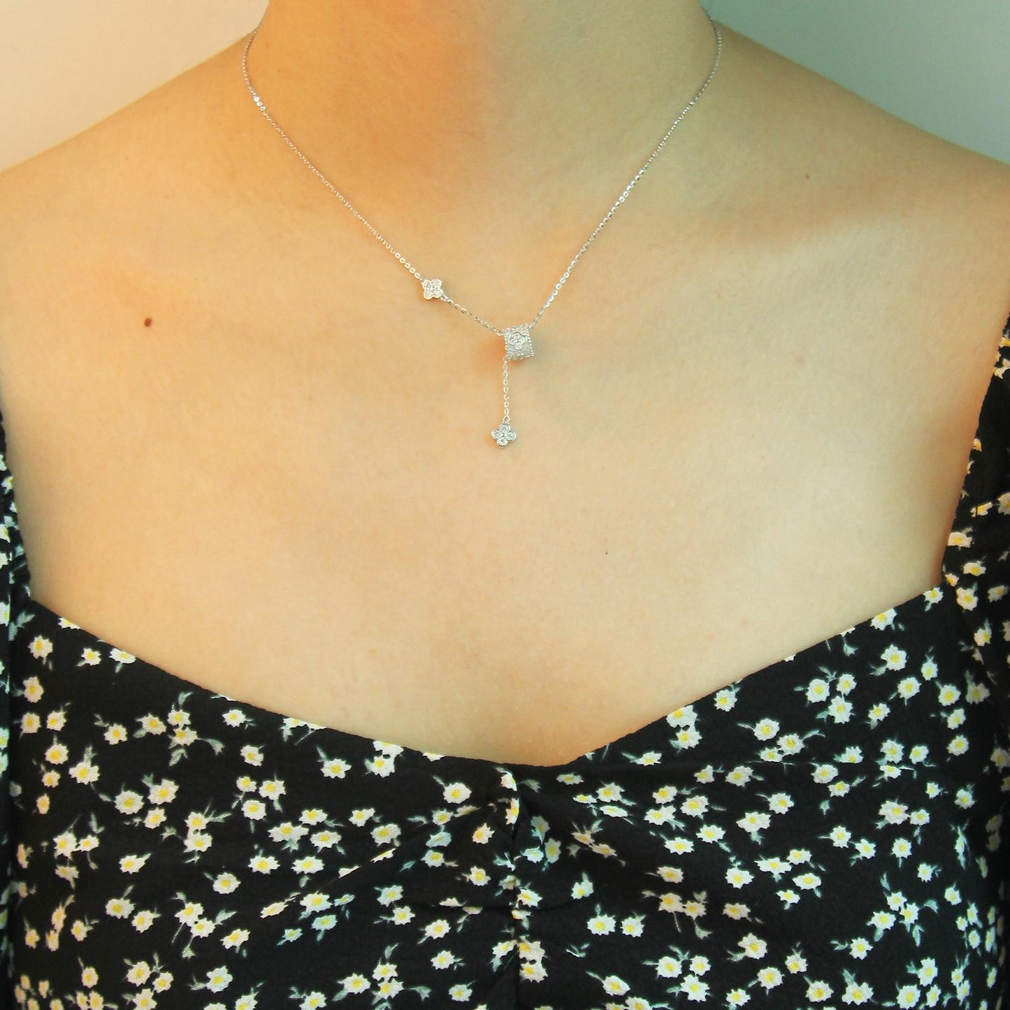 S925 Cylinder Tube Design Pendant, Necklace for women-Sterling Silver, Four Leaf Flower Pendant, Shimmering Pave Pendant Necklace,Dainty Gifts for Mom Daughter Girlfriend.