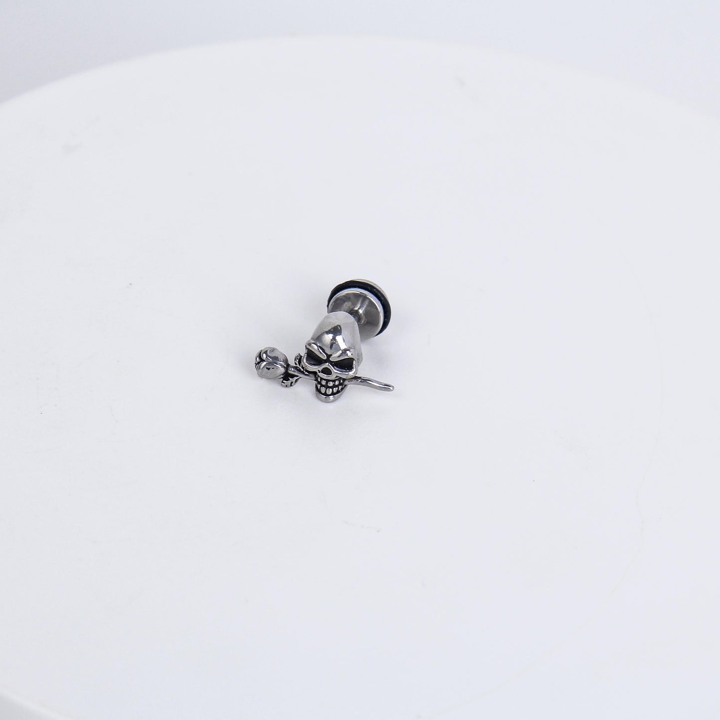 1 count/ Punk gothic Skull with Rose Stud Earring, Vintage Stud Earring with Flat Back, –Titanium Stud, Earlobe Earring, Helix Cartilage Earring for Men and Women