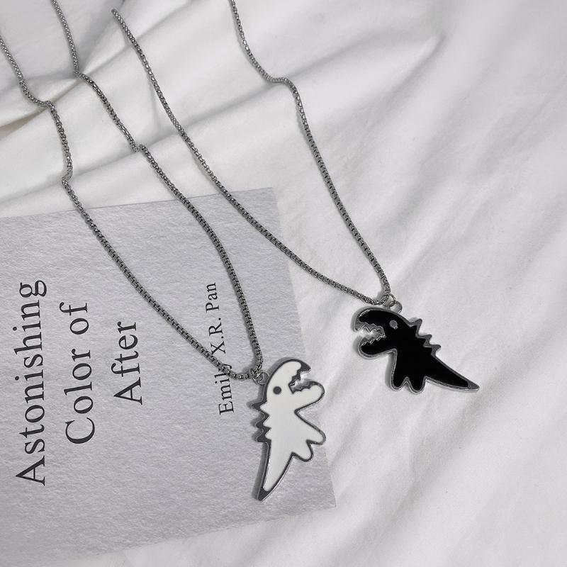 HN016:Hip-Hop Style Necklace, Tiny Animal Dinosaur Pendant Necklace Unique Dragon Charm Necklace for Women and Men