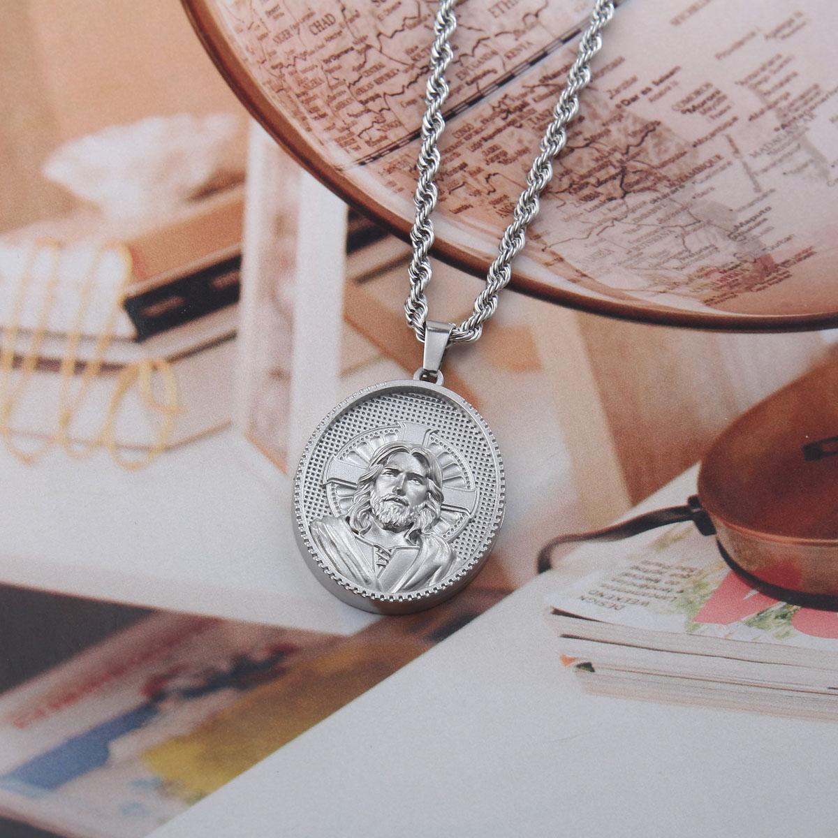 Divine Visage: Jesus Portrait Pendant Necklace - Premium Stainless Steel, Elegant 24-Inch Chain, Perfect Gift for Faith and Inspiration