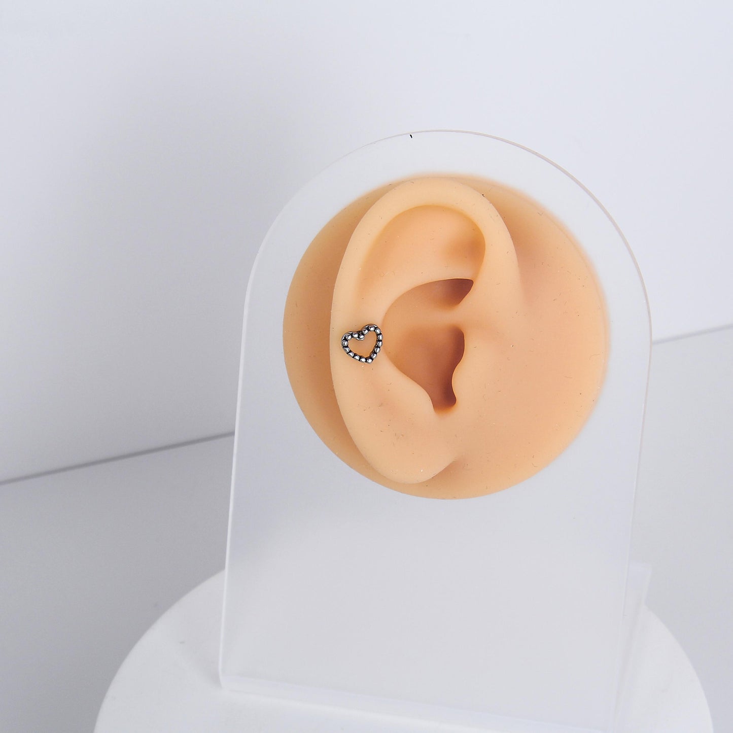 1 count/Punk Gothic Hollow Heart Earring, Vintage Stud Earring with Round Back,Barbell Studs –Titanium stud, Earlobe Earring, Helix Cartilage Earring for Men and Women