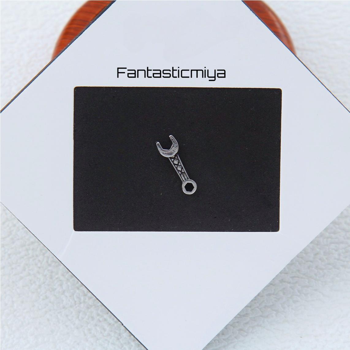 1 count/Punk Gothic Wrench Stud Earring, Vintage Stud Earring with Flat Back,Halloween Party Cosplay–Titanium Stud, Earlobe earring,  Helix Cartilage Earring for Men and Women