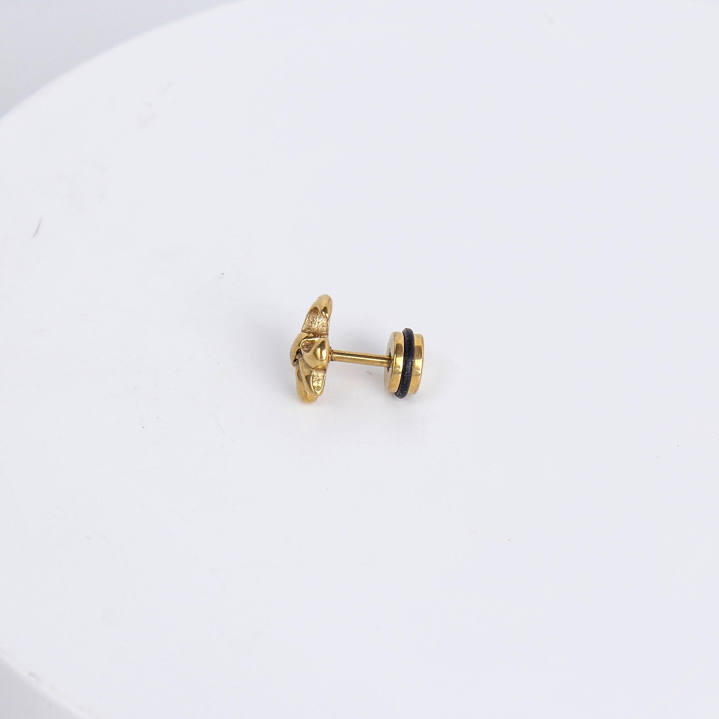 1 Count/ Vintage Fleur-de-Lis Gothic Stud Earring - Single Earring, Punk Style, Flat Back, Titanium Stud, Ideal for Men and Women