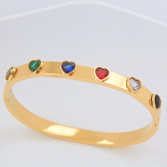 B75：Titanium Stainless Steel Heart Bangle Bracelet,colour Not Fade,Waterproof,Side Opening