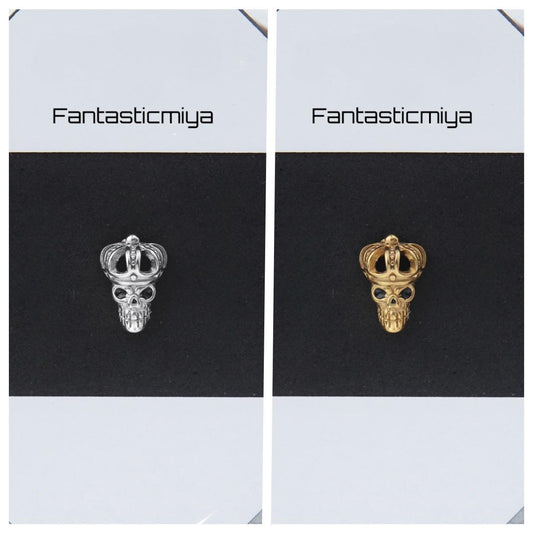 1 count/Punk Gothic King Crown Stud Earring, Vintage Stud Earring with Flat Back, Halloween Party Cosplay – Titanium Stud, Earlobe Earring,  Helix Cartilage Earring for Men and Women