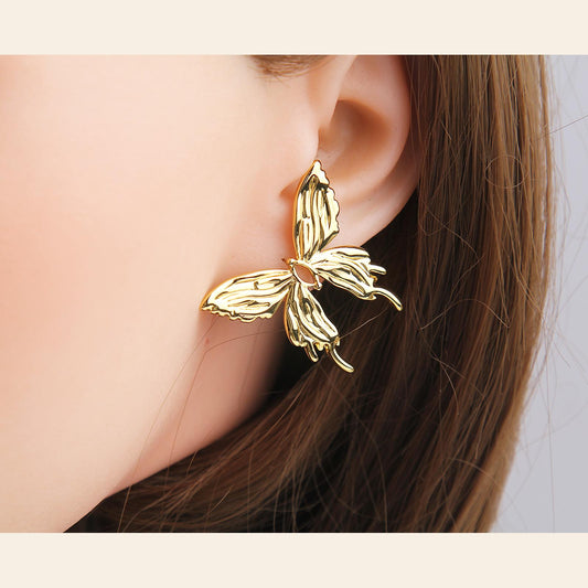 Exquisite Large Butterfly Design Stainless Steel Stud Earrings | Lifelike Accessories for Lobe Piercings | Hypoallergenic & Stylish Statement Earrings